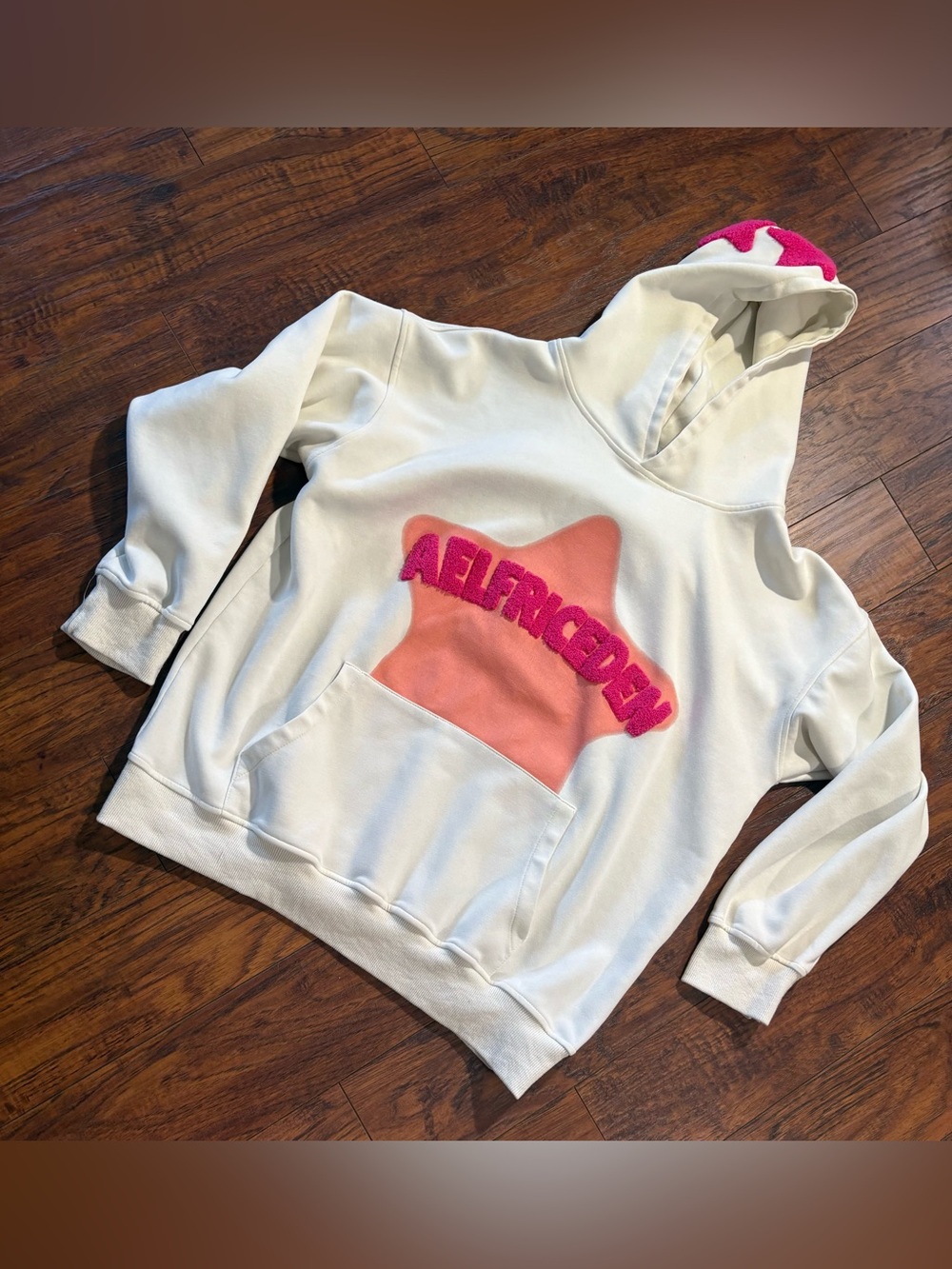 Aelfric Eden women’s size M hoodie